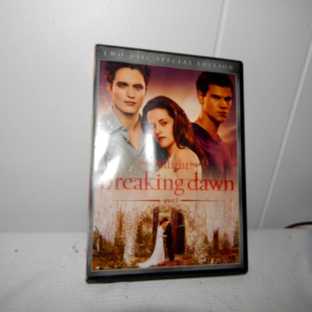 The Twilight Saga Breaking Dawn Part 1 DVD